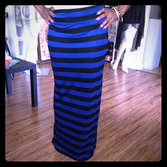 Dresses & Skirts - Blue and black stripe skirt