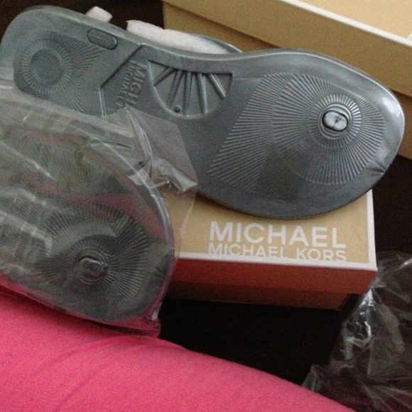 Jet Set MK Jelly Reduced - Picture 3 of 3