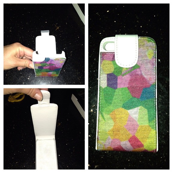 New iPhone 4 case. Flip case wallet style.
