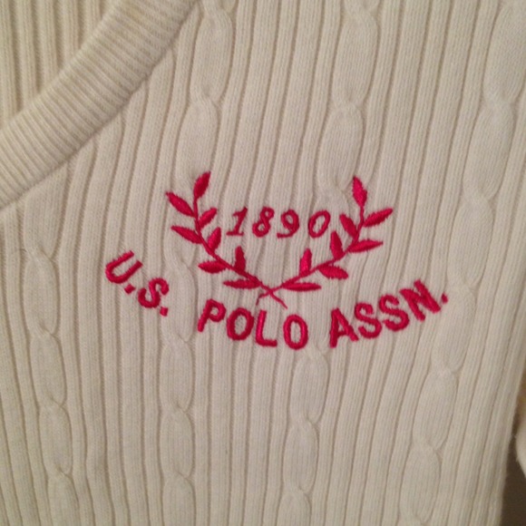 Sweater - Picture 2 of 4