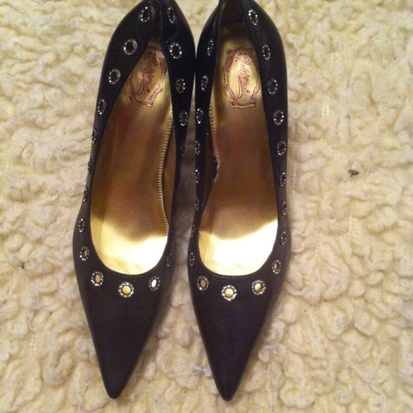 Black leather shoe - Picture 2 of 3