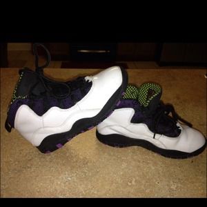 Kids Jordan Retro 10 excellent condition  kid 1.5