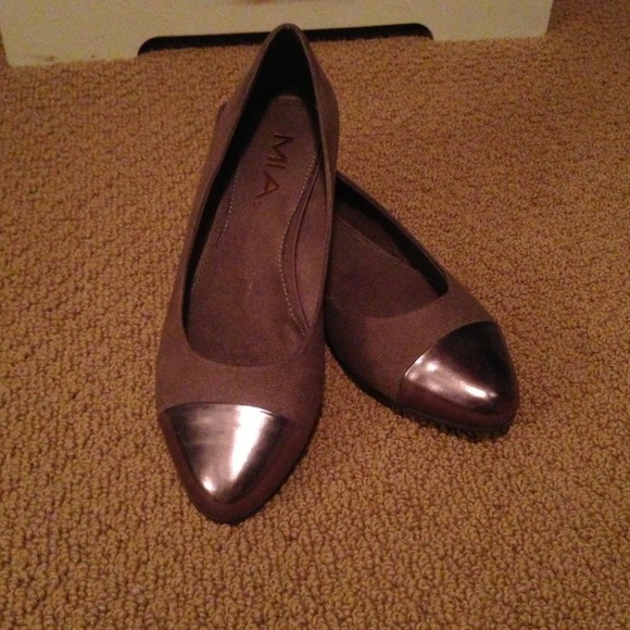 Shoes - Swede brown flat