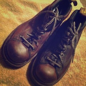 Dr. Martins- reserved