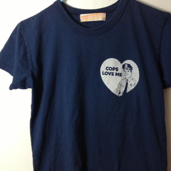 Cops love me tee