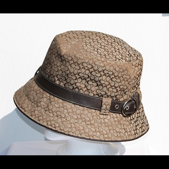 Authentic coach bucket hat with gold buckle detail