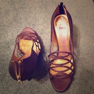 Hale Bob shoes, size 8 BRAND NEW! Purple w/gold!