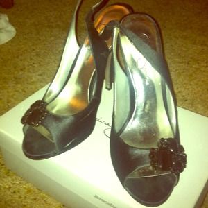 Jessica Simpson black heels