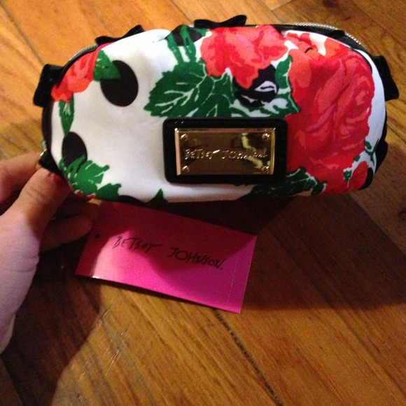 Bundle for niki_style  TRADED