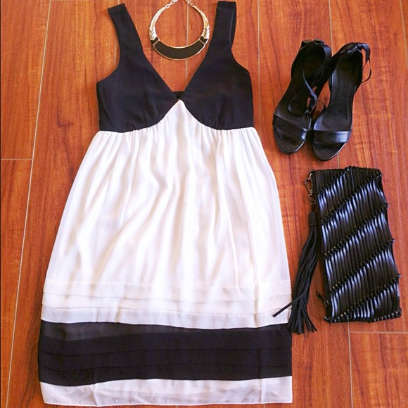 Black off white v neck tuxedo tiered hem dress