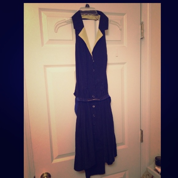 ❌Sold!❌ Navy blue & yellow dress w/ printed belt