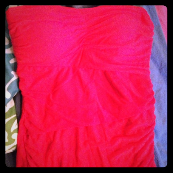 Coral color tube top