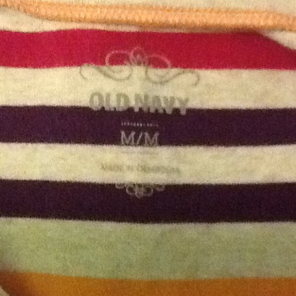 Stripped old navy tee - Picture 2 of 3