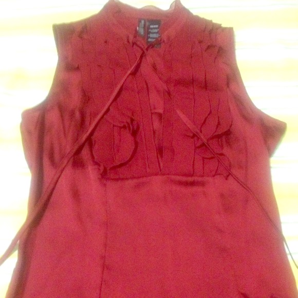 Sleeveless silk red blouse xs