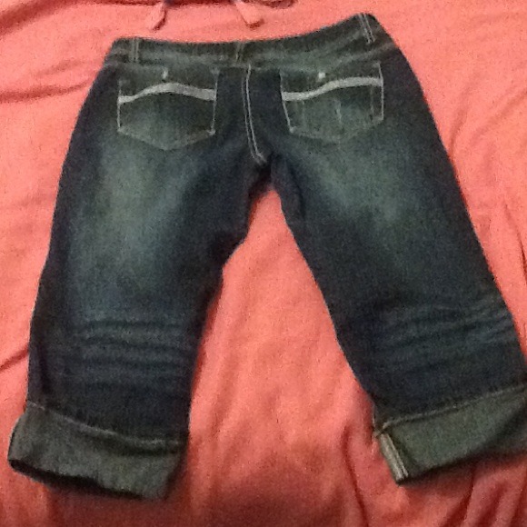 Blue jean capris (: - Picture 3 of 3