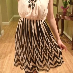 Chevron print dress $15 <<reduced>>