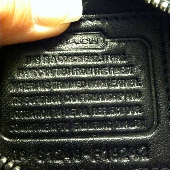 Coach purse - Picture 3 of 3