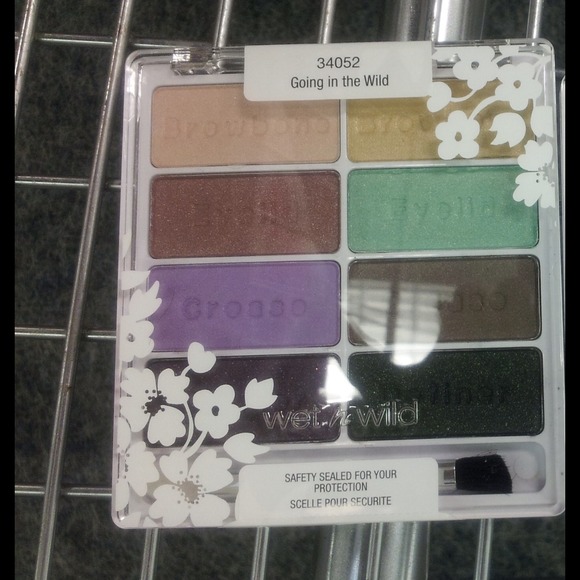 ***SOLD!***Wet n Wild Eye Shadow Palette - Picture 1 of 1