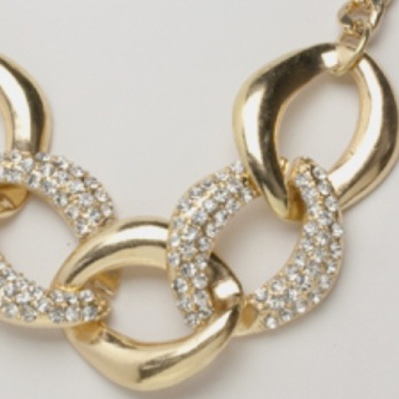 Gold Chunky Chain and earring set - Picture 2 of 2