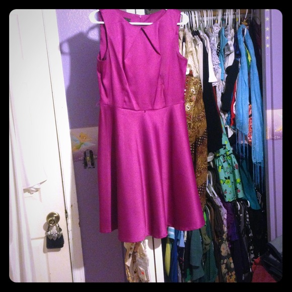 Pinkish/purplish dress