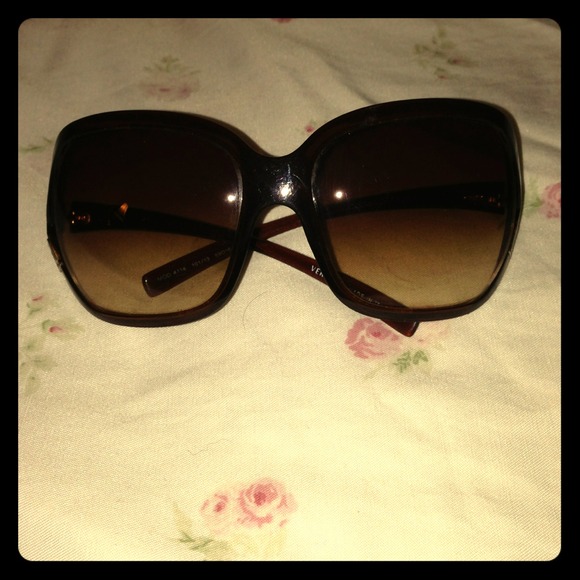 Authentic brown Versace sunglasses!