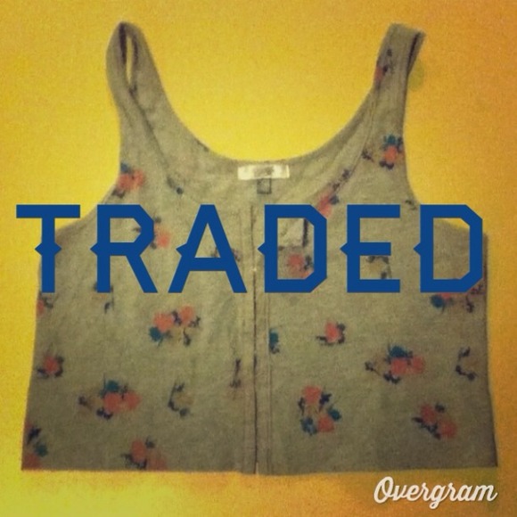 🌻🌻TRADED🌻🌳cropped floral gray top