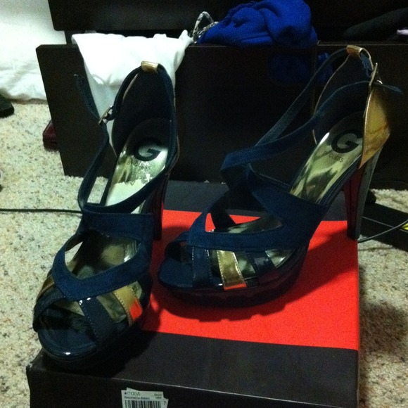 Gold/ navy blue multi synthetic heels