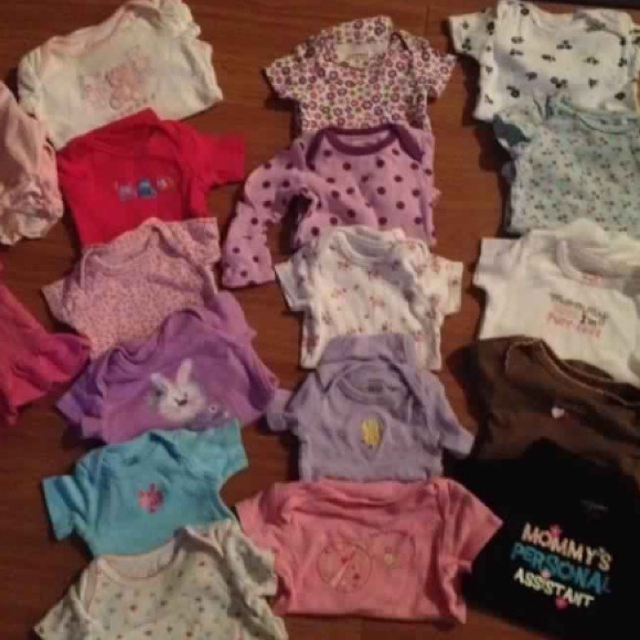 Bundled girls NB & 0/3 Onesies & pants