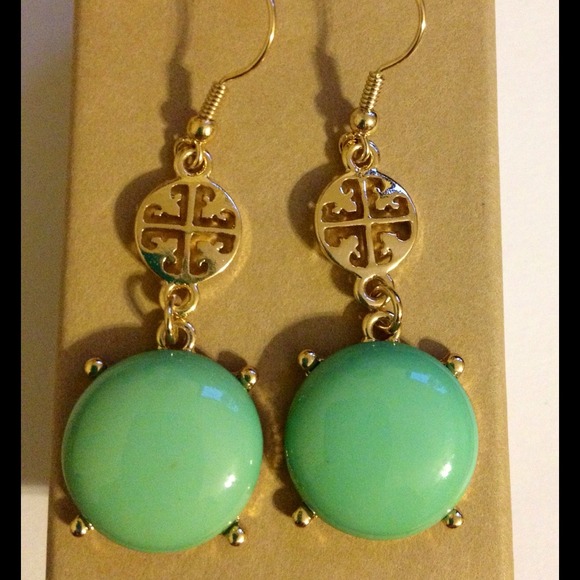 Tory Burch Earrings Mint- new