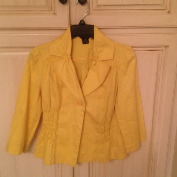 Yellow Summery Blazer. Cute with white pants!!! - Picture 1 of 1