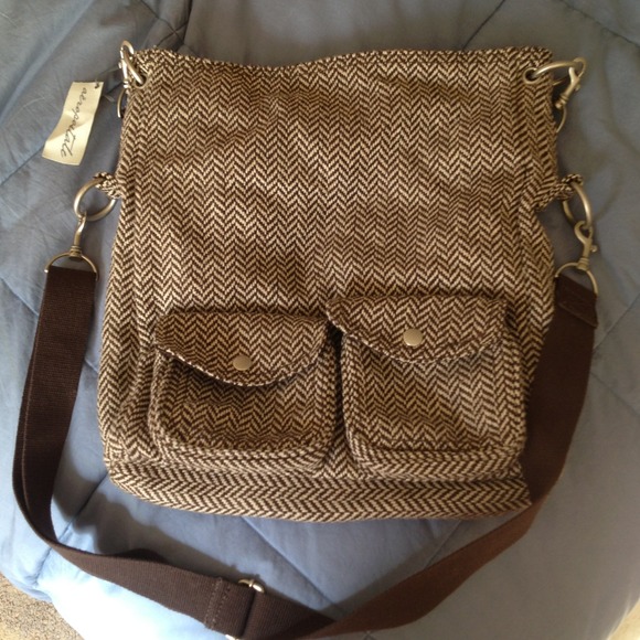 Aeropostale wool handbag