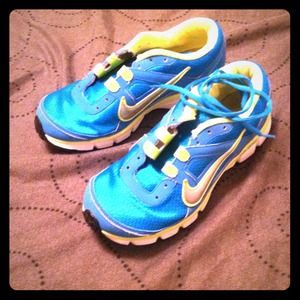 Women nike size 9.5