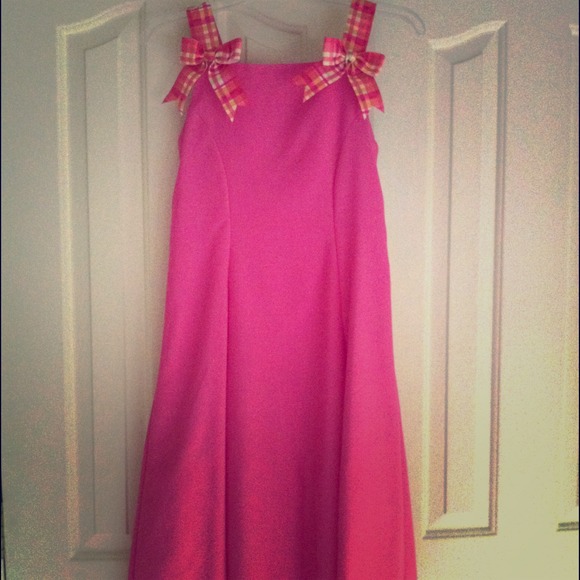 Adorable girls dress
