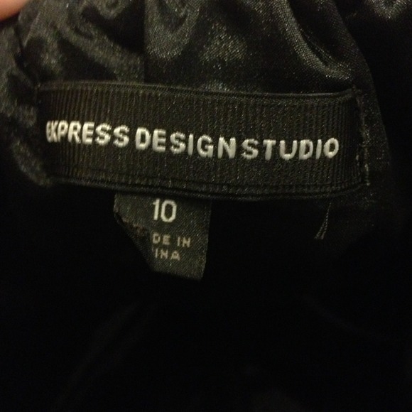 Black Express Dress - Picture 2 of 2