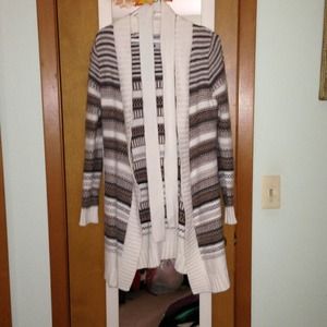 Reduced!! Old navy long knit sweater with belt