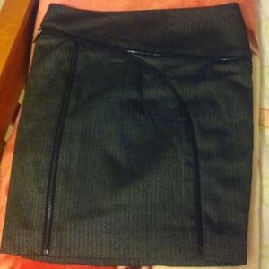 bebe Gray Skirt with Zipper Detail