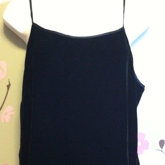 ✅SOLD in bundle✅ Black Velveteen Camisole
