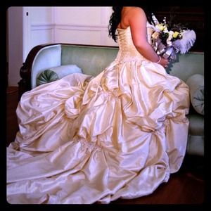 Mori Lee wedding gown/dress never worn.