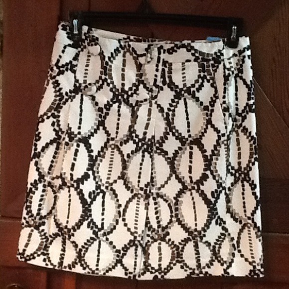 Almost new dress skirt. Worn once!