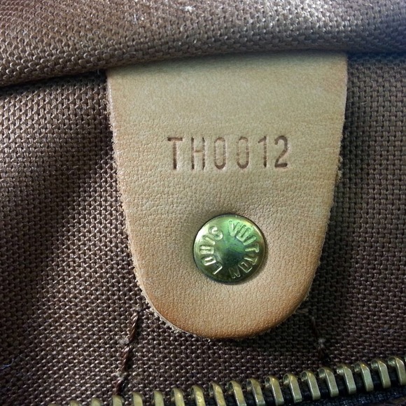 ❤SOLD❤AUTHENTIC Louis Vuitton Speedy 30! - Picture 4 of 4
