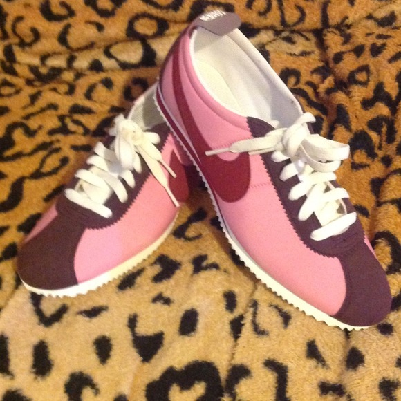 🌀SOLD🌀WMNS LADY CORTEZ NYLON TENNI SHOES SIZE 10 - Picture 1 of 4