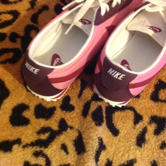 🌀SOLD🌀WMNS LADY CORTEZ NYLON TENNI SHOES SIZE 10 - Picture 4 of 4