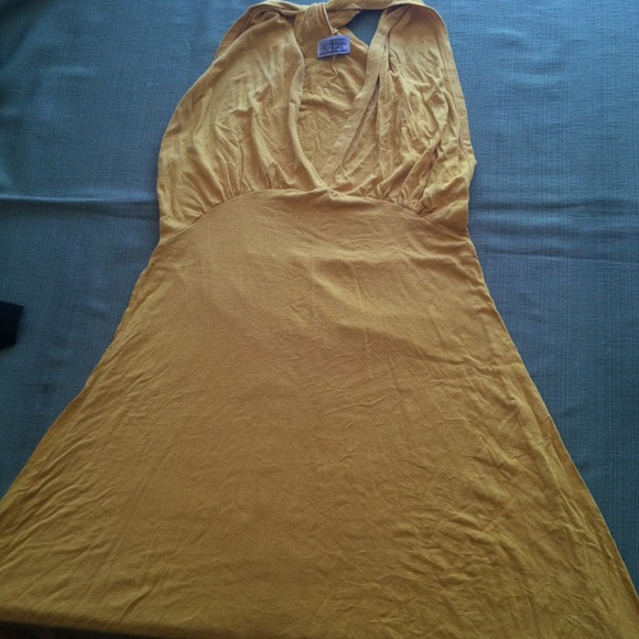 Yellow jersey dress size medium