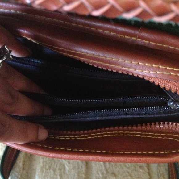 Crossbody Dooney & Bourke (vintage) - Picture 2 of 4