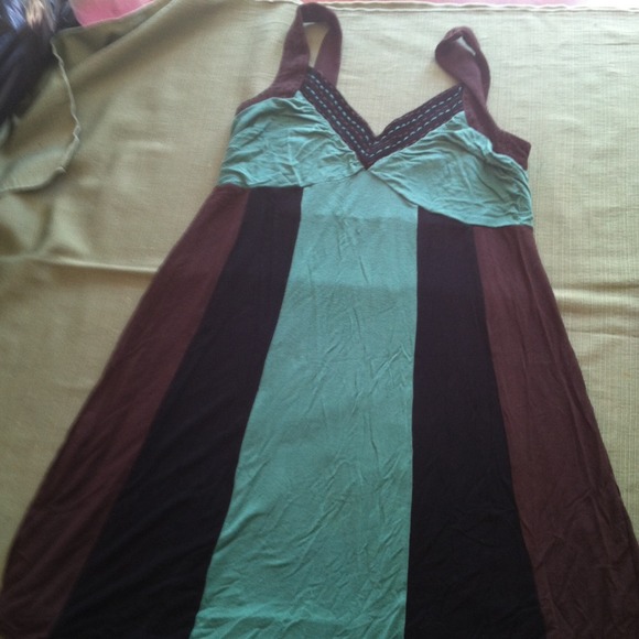 Color blocked dress