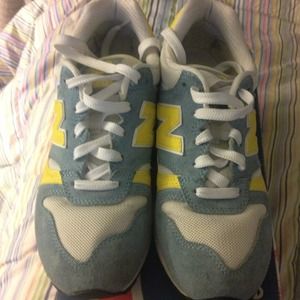 New Balance 675 women sneakers