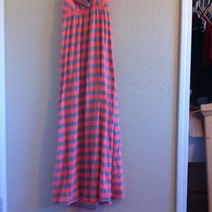 MAXI DRESS ! Perfect For Spring & Summer !