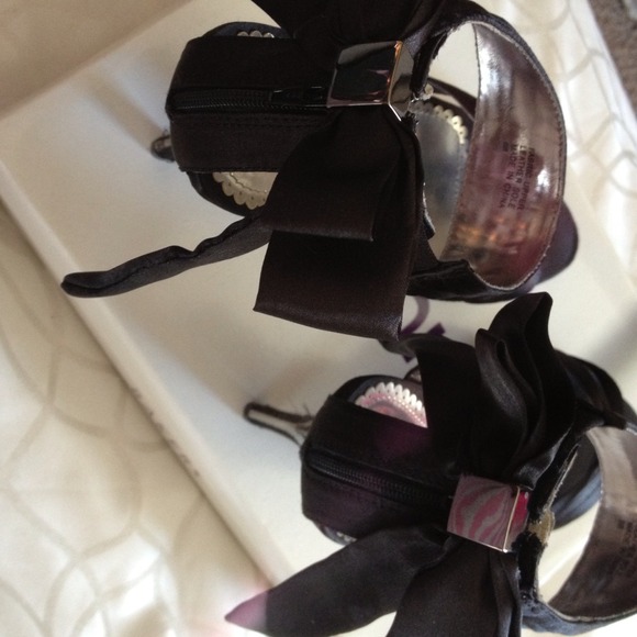 Black dress shoes - Picture 2 of 4
