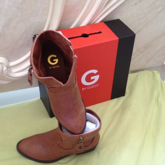 Brand new Brown Guess boots - Picture 2 of 4