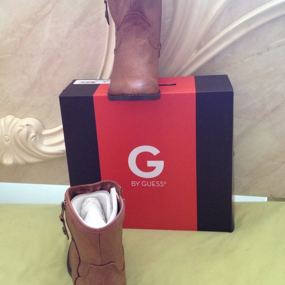Brand new Brown Guess boots - Picture 3 of 4